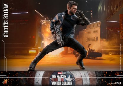 Hot Toys: TMS039 The Falcon And The Winter Soldier: Winter Soldier 1/6th Scale Collectible Figure - Image 4