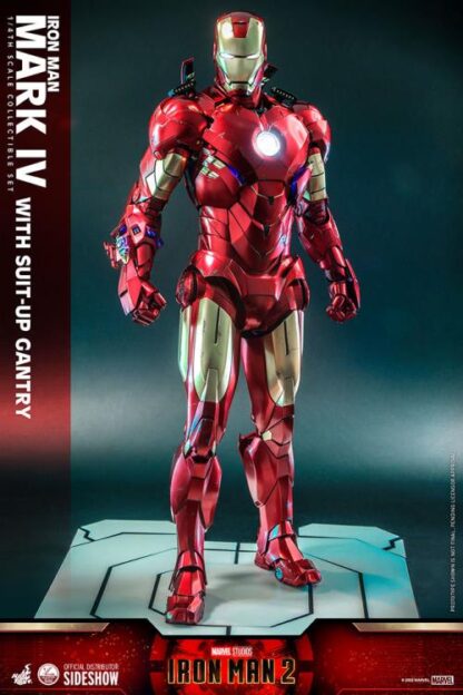 Hot Toys: QS021 Iron Man 2: Iron Man Mark IV Collectible Figure & 1/4th Scale Suit-Up Gantry Set - Image 15