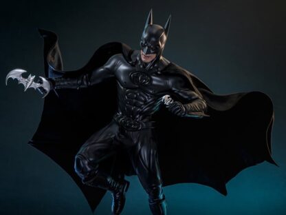 Hot Toys: MMS786 Batman & Robin: Batman 1/6th scale Collectible Figure - Image 12