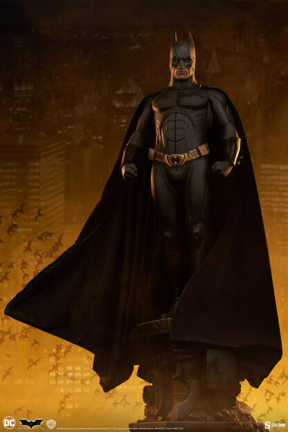 Sideshow Collectibles: Batman Begins: Batman Premium Format Statue - Image 10