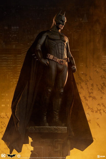 Sideshow Collectibles: Batman Begins: Batman Premium Format Statue - Image 3