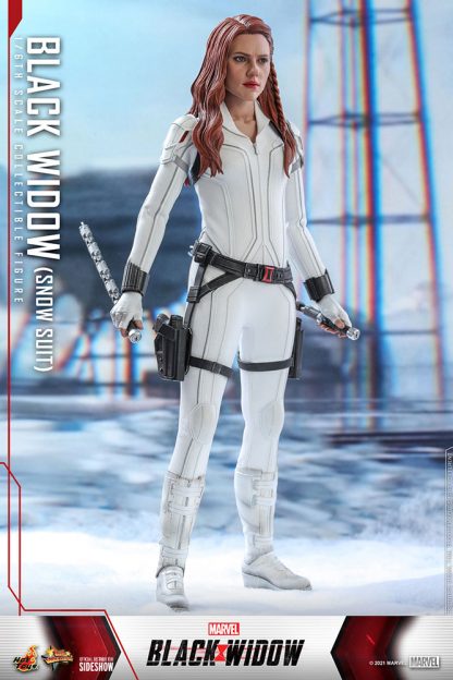 Hot Toys: MMS601 Black Widow 1/6th Scale Collectible Figure (Snow Suit Version) - Image 11