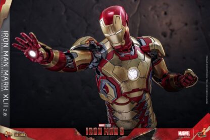 Hot Toys: MMS759D66 Iron Man III Iron Man Mark XLII (2.0) 1/6th Scale Collectible Figure (Deluxe Version) - Image 22