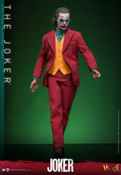 Hot Toys: DX42 The Joker 1/6th Scale Collectible Figure - Image 23