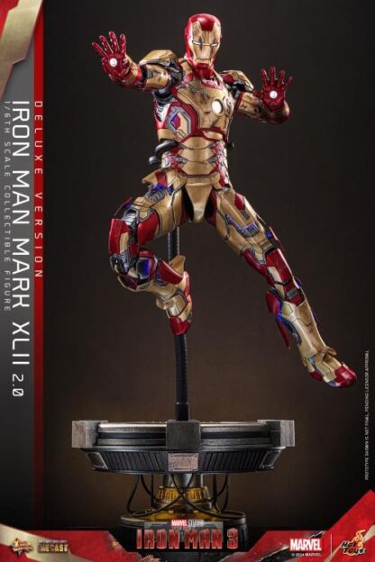 Hot Toys: MMS759D66 Iron Man III Iron Man Mark XLII (2.0) 1/6th Scale Collectible Figure (Deluxe Version) - Image 23