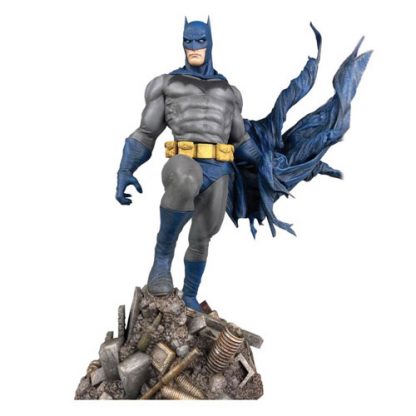 DC Gallery: Batman PVC Statue