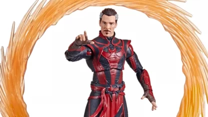 Marvel Legends: Doctor Strange in the Multiverse of Madness Defender Strange Figure - Image 4