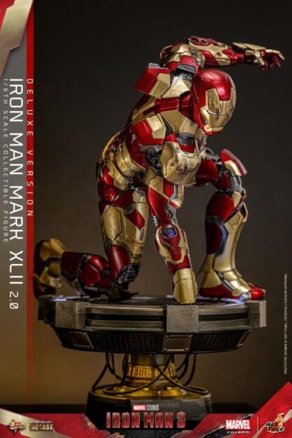 Hot Toys: MMS759D66 Iron Man III Iron Man Mark XLII (2.0) 1/6th Scale Collectible Figure (Deluxe Version) - Image 29