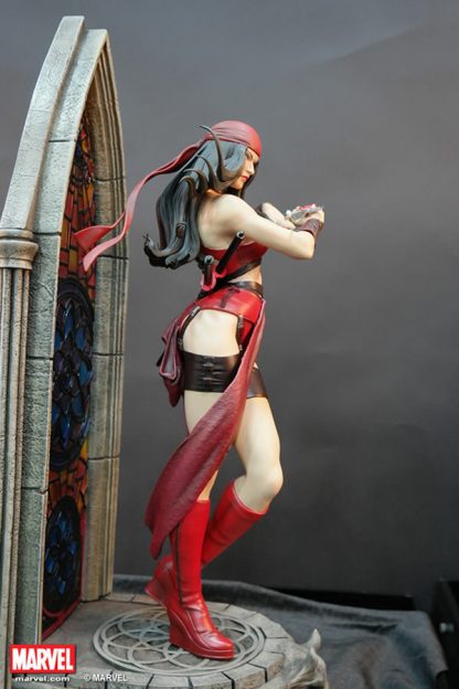 Elektra 1/4 Scale Marvel Premium Collectible Statue Series - Image 3