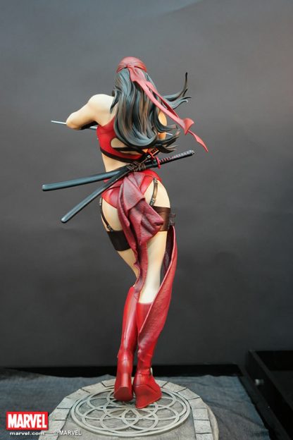 Elektra 1/4 Scale Marvel Premium Collectible Statue Series - Image 7