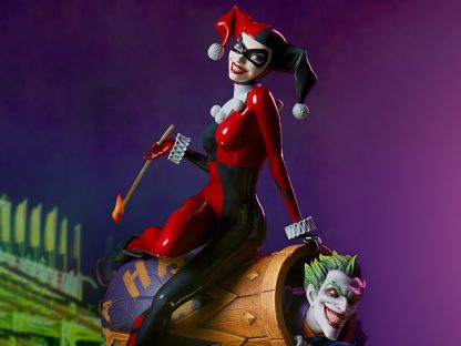 Sideshow Collectibles: DC Comics: Harley Quinn & The Joker Diorama Statue - Image 20