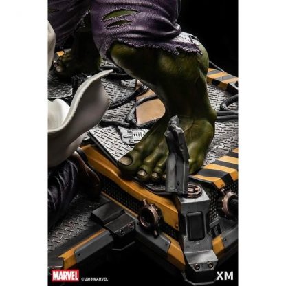 Hulk Transformation 1/4 Premium Collectibles Statue by XM Studios (Exclusive) - Image 5