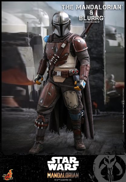 Hot Toys: TMS046 Star Wars: The Mandalorian: Mandalorian & Blurrg 1/6th Scale Collectible Set - Image 6