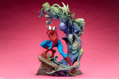 Sideshow Collectibles: Spider-Man Premium Format Statue - Image 9