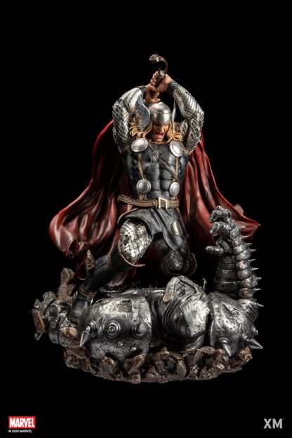 XM Studios: Modern Thor 1/4 Scale Premium Collectible Statue - Image 8