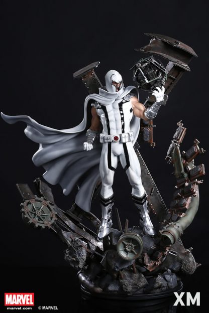 XM Studios: Magneto (Marvel NOW!) White Suit Version Premium Collectibles Series Statue - Image 4